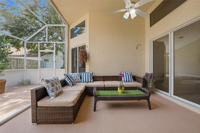 110 Cameron Court, Weston, FL 33326