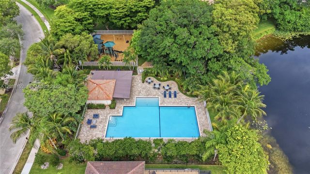 110 Cameron Court, Weston, FL 33326