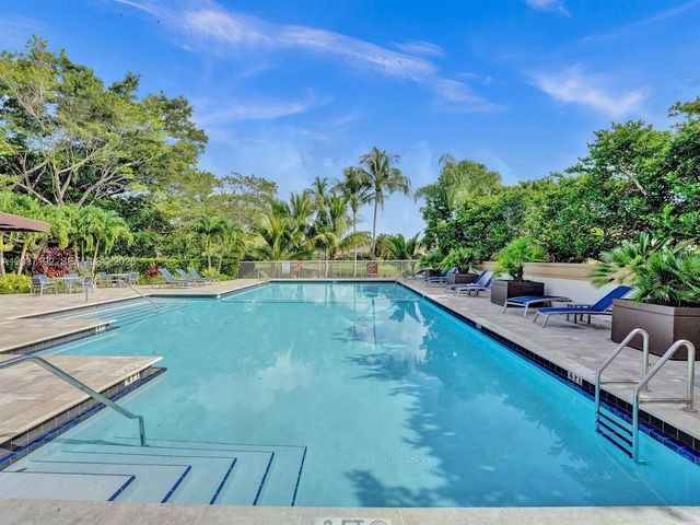 110 Cameron Court, Weston, FL 33326