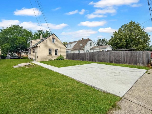 4672 N 40th STREET, Milwaukee, WI 53209