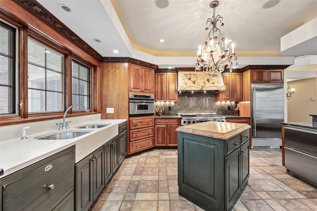 2610 Diamondwood Drive, Cedar Rapids, IA 52403
