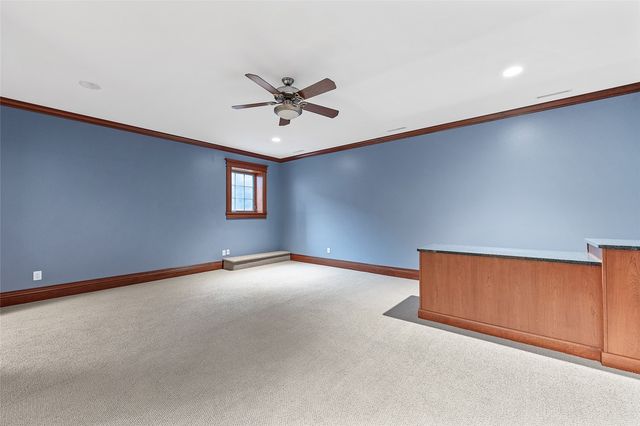 2610 Diamondwood Drive, Cedar Rapids, IA 52403