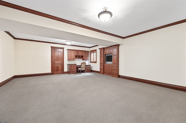 2610 Diamondwood Drive, Cedar Rapids, IA 52403