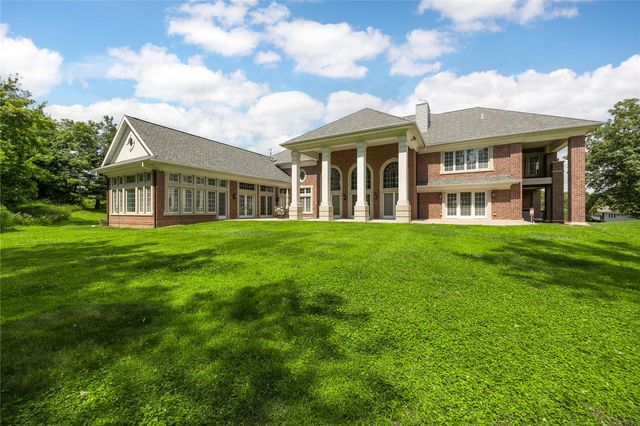 2610 Diamondwood Drive, Cedar Rapids, IA 52403