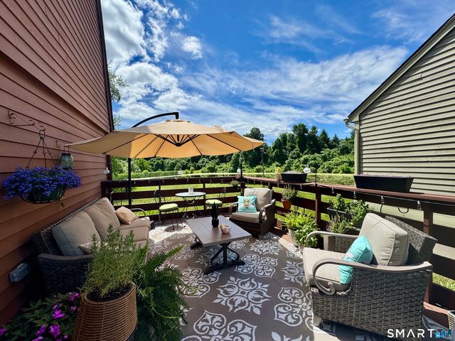 117 Colonial Hill Drive 117, Wallingford, CT 06492
