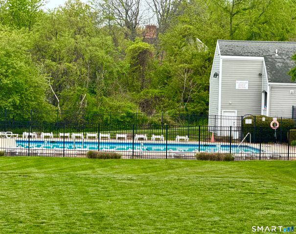 117 Colonial Hill Drive 117, Wallingford, CT 06492