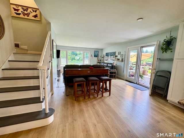 117 Colonial Hill Drive 117, Wallingford, CT 06492