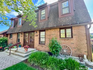 117 Colonial Hill Drive 117, Wallingford, CT 06492