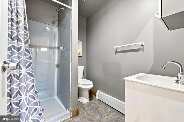 70 N WAKEFIELD RD, West Norriton, PA 19403
