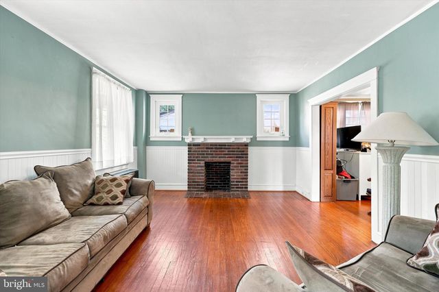 70 N WAKEFIELD RD, West Norriton, PA 19403