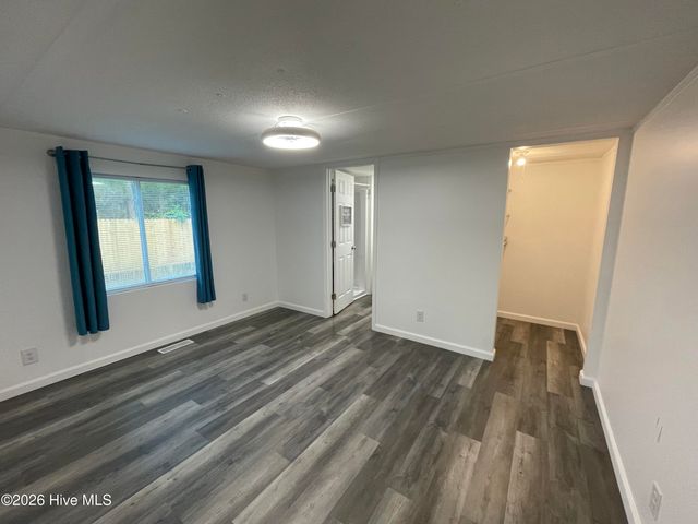 658 Westwind Drive SW, Supply, NC 28462