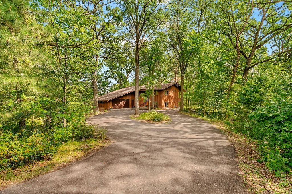 1200 Hallam Avenue N, Mahtomedi, MN 55115 — exterior