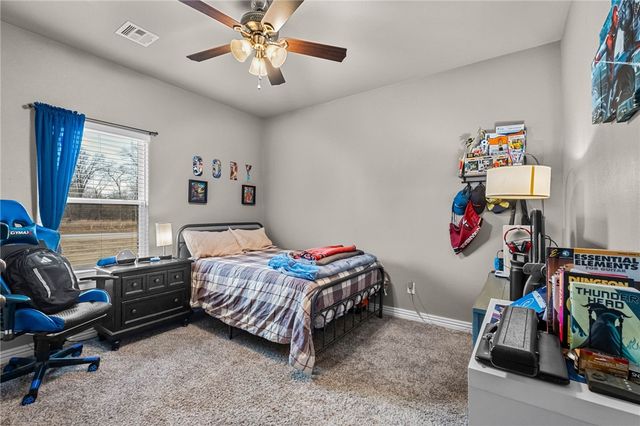 12424 Wildwood Drive, Rogers, AR 72756