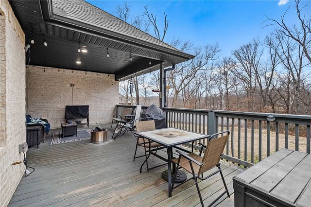 12424 Wildwood Drive, Rogers, AR 72756