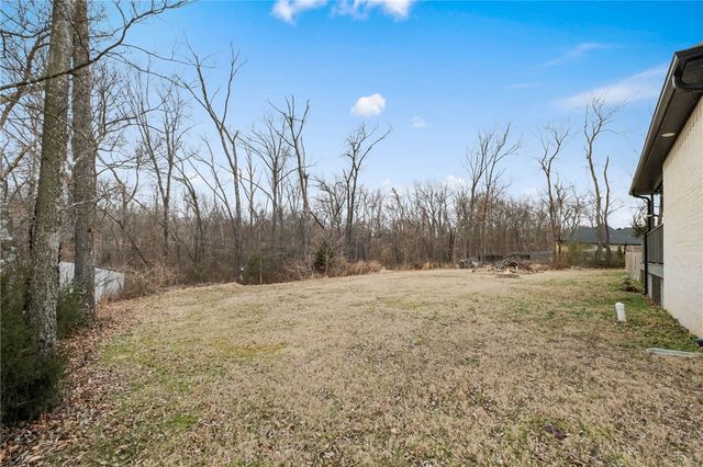 12424 Wildwood Drive, Rogers, AR 72756