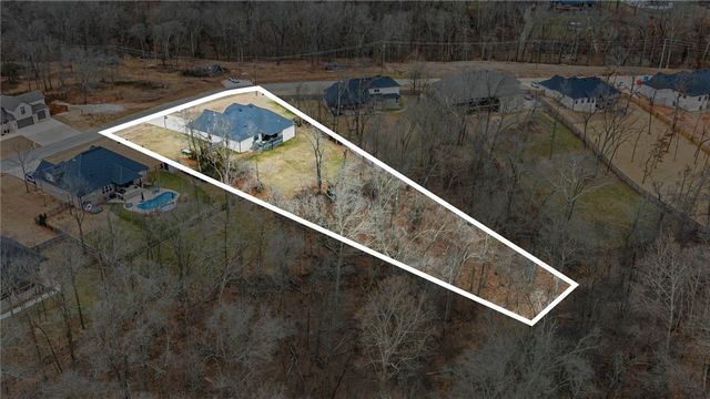 12424 Wildwood Drive, Rogers, AR 72756