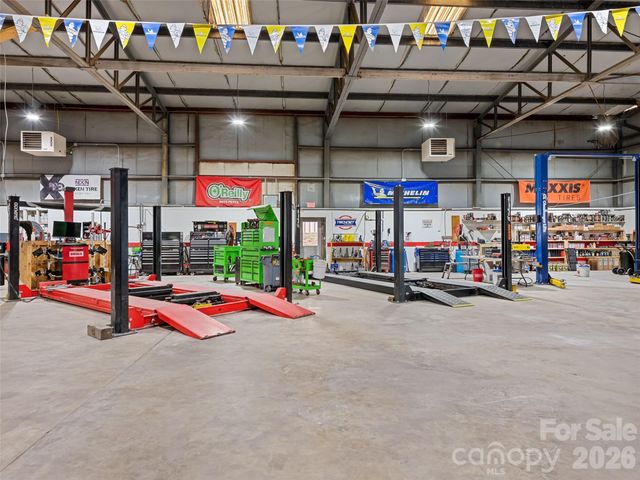 2466 Dellwood Road, Waynesville, NC 28786