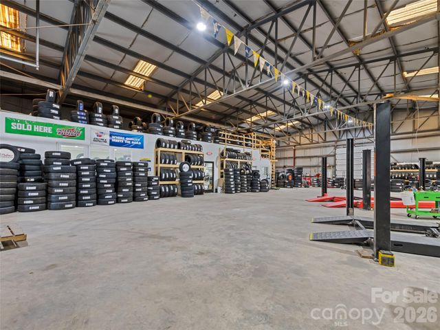 2466 Dellwood Road, Waynesville, NC 28786