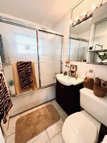 1014 SE 4th Court, Deerfield Beach, FL 33441