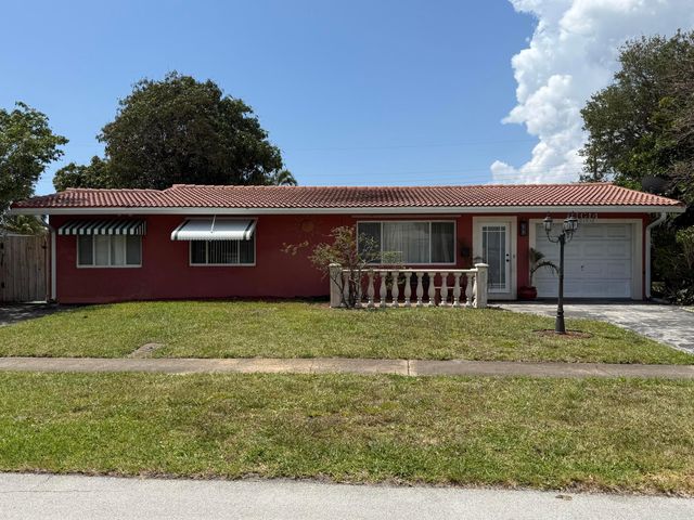 1014 SE 4th Court, Deerfield Beach, FL 33441
