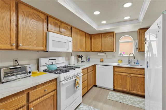 11556 Winifred Drive, Apple Valley, CA 92308