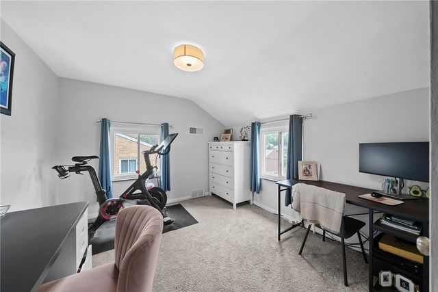 1431 Overdale Dr, West Homestead, PA 15120