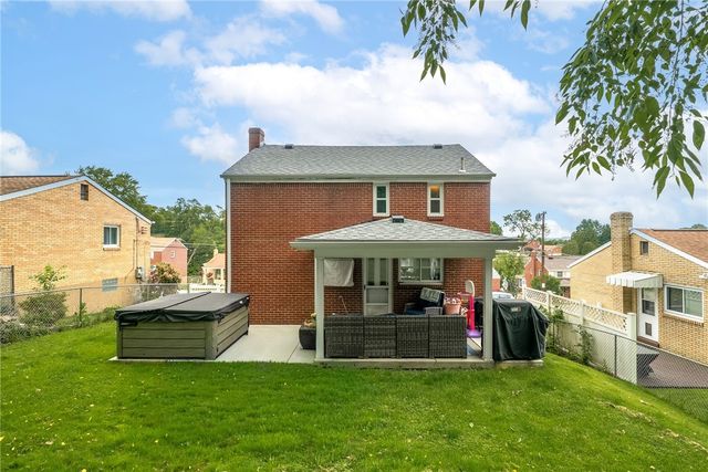1431 Overdale Dr, West Homestead, PA 15120