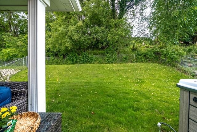 1431 Overdale Dr, West Homestead, PA 15120