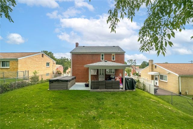 1431 Overdale Dr, West Homestead, PA 15120