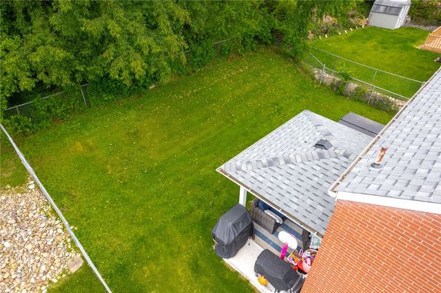 1431 Overdale Dr, West Homestead, PA 15120
