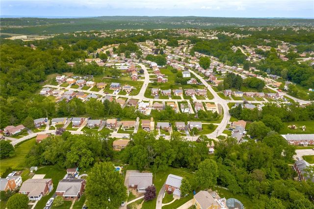 1431 Overdale Dr, West Homestead, PA 15120