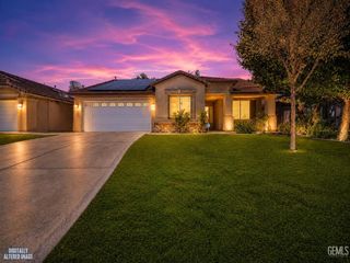 9400 Manihiki Avenue, Bakersfield, CA 93311