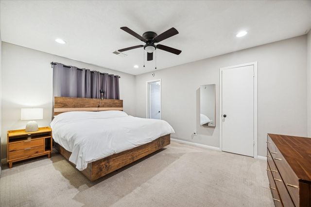 4415 Grass Valley Street, Houston, TX 77018