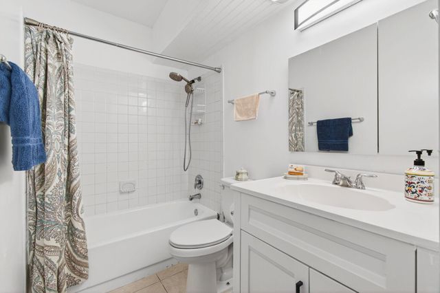 500 SW 2nd Avenue 111, Boca Raton, FL 33432