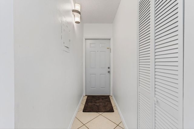 500 SW 2nd Avenue 111, Boca Raton, FL 33432