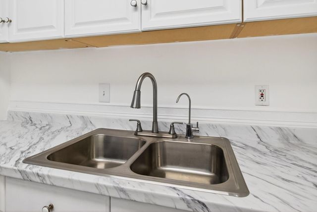 500 SW 2nd Avenue 111, Boca Raton, FL 33432