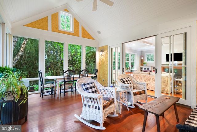 4004 UNDERWOOD ST, Chevy Chase, MD 20815