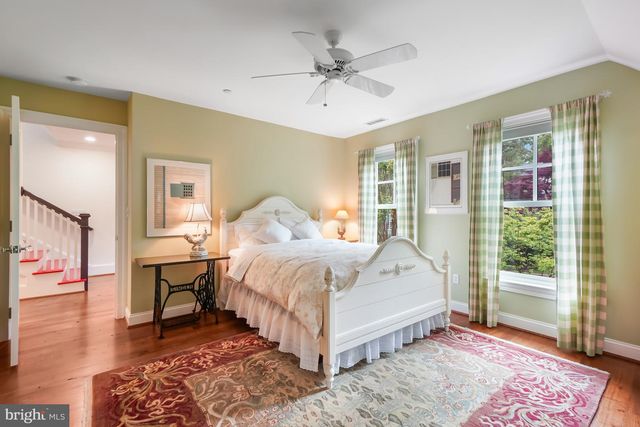 4004 UNDERWOOD ST, Chevy Chase, MD 20815