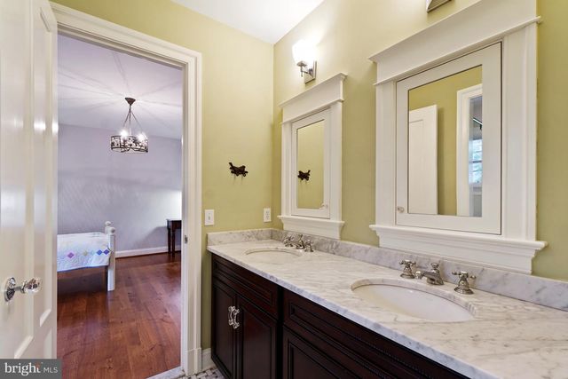 4004 UNDERWOOD ST, Chevy Chase, MD 20815