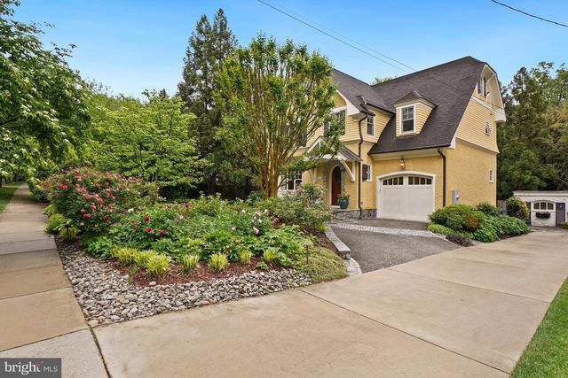 4004 UNDERWOOD ST, Chevy Chase, MD 20815