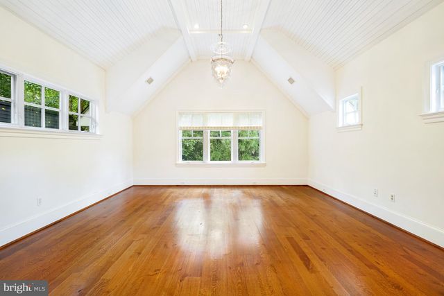 4004 UNDERWOOD ST, Chevy Chase, MD 20815