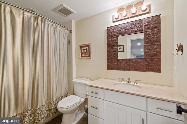 4004 UNDERWOOD ST, Chevy Chase, MD 20815