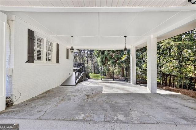 1388 Amanda Circle, Decatur, GA 30033