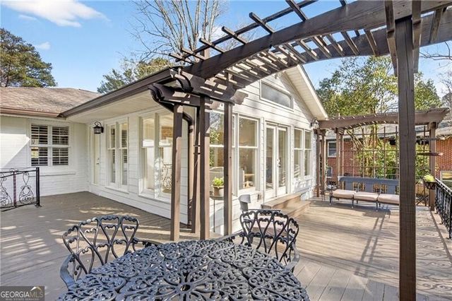 1388 Amanda Circle, Decatur, GA 30033