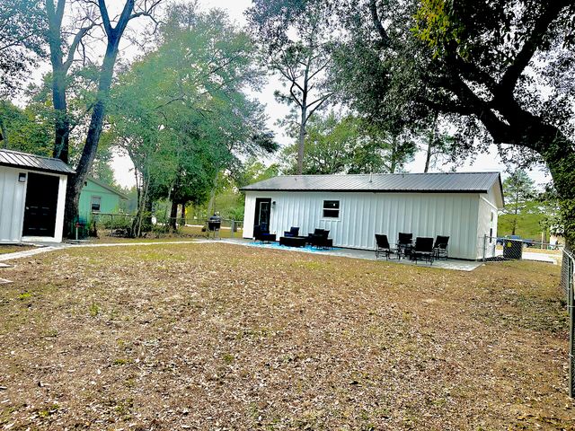 312 Us Highway 331, Defuniak Springs, FL 32433