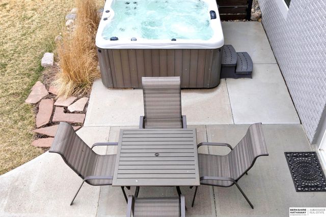 311 Itan Drive, Yutan, NE 68073