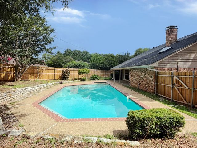 3706 Waycross Court, Arlington, TX 76016