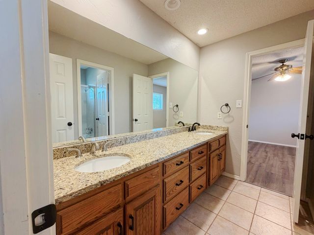 3706 Waycross Court, Arlington, TX 76016