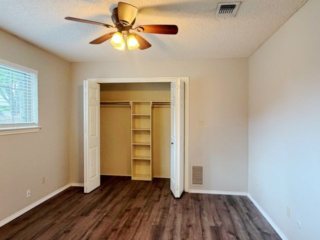 3706 Waycross Court, Arlington, TX 76016