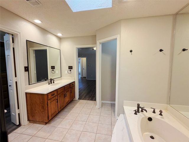 3706 Waycross Court, Arlington, TX 76016